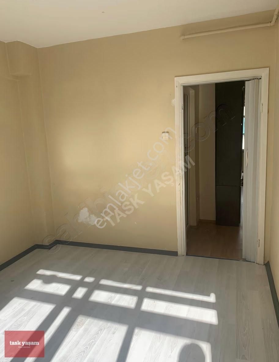 Beşiktaş Çarşı'nın En Nezih Sokağında 1+1 Satılık Fırsat Daire - Görsel 15