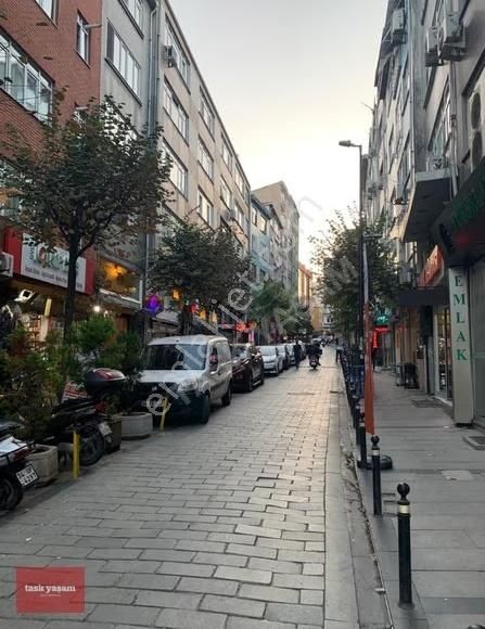 Beşiktaş Çarşı'nın En Nezih Sokağında 1+1 Satılık Fırsat Daire - Görsel 8