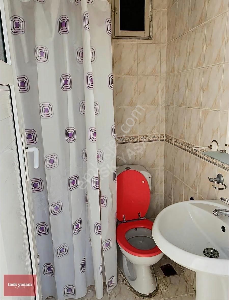 Beşiktaş Çarşı'nın En Nezih Sokağında 1+1 Satılık Fırsat Daire - Görsel 11