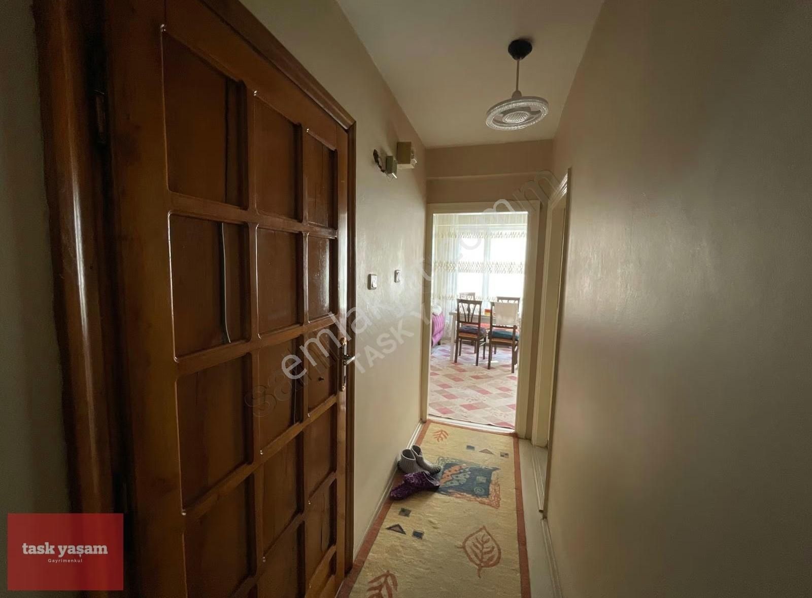 Fatih Küçükayasofya Mahallesi'nde Tarihi 4 Katlı Satılık Bina - Görsel 23