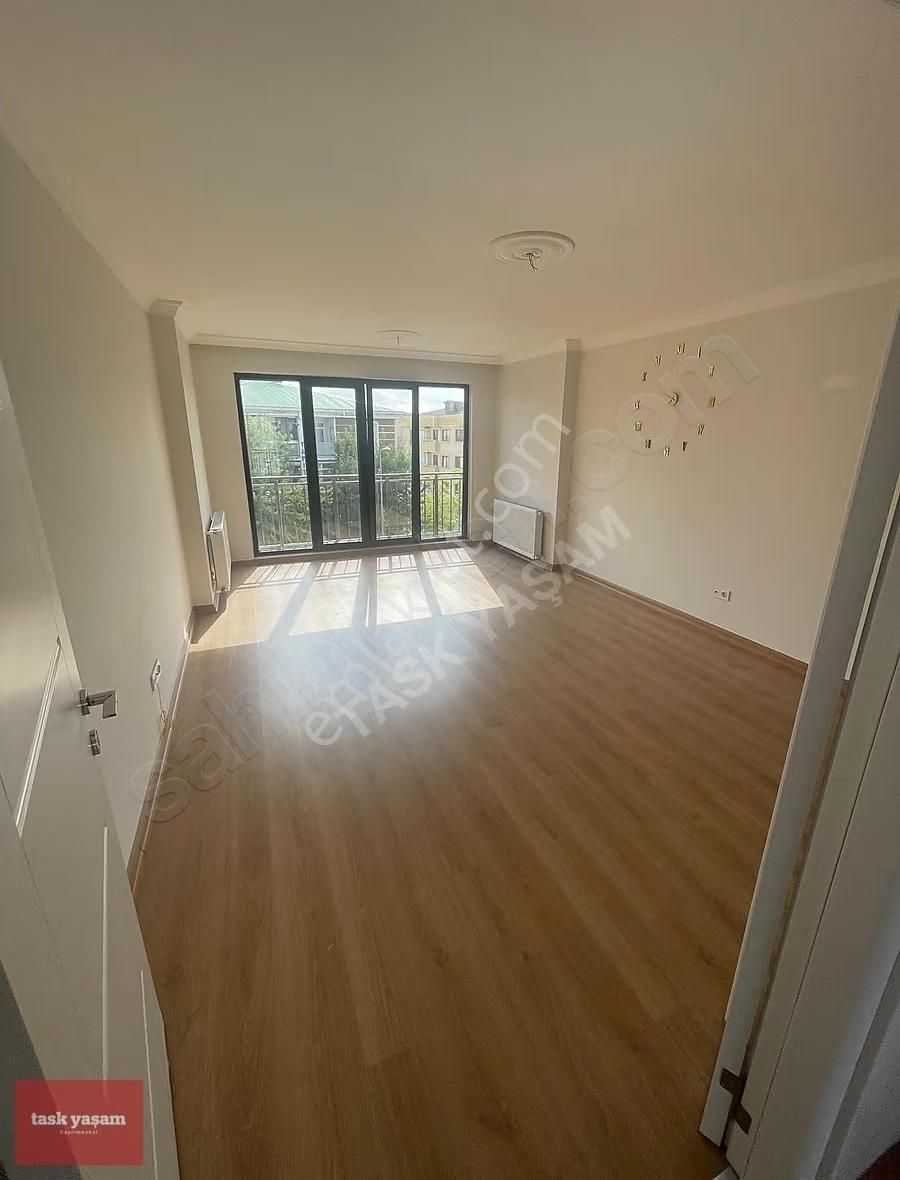 Tuzla Şifa Mahallesi Cadde Üzeri Kiralık Geniş 2+1 Daire - Görsel 6