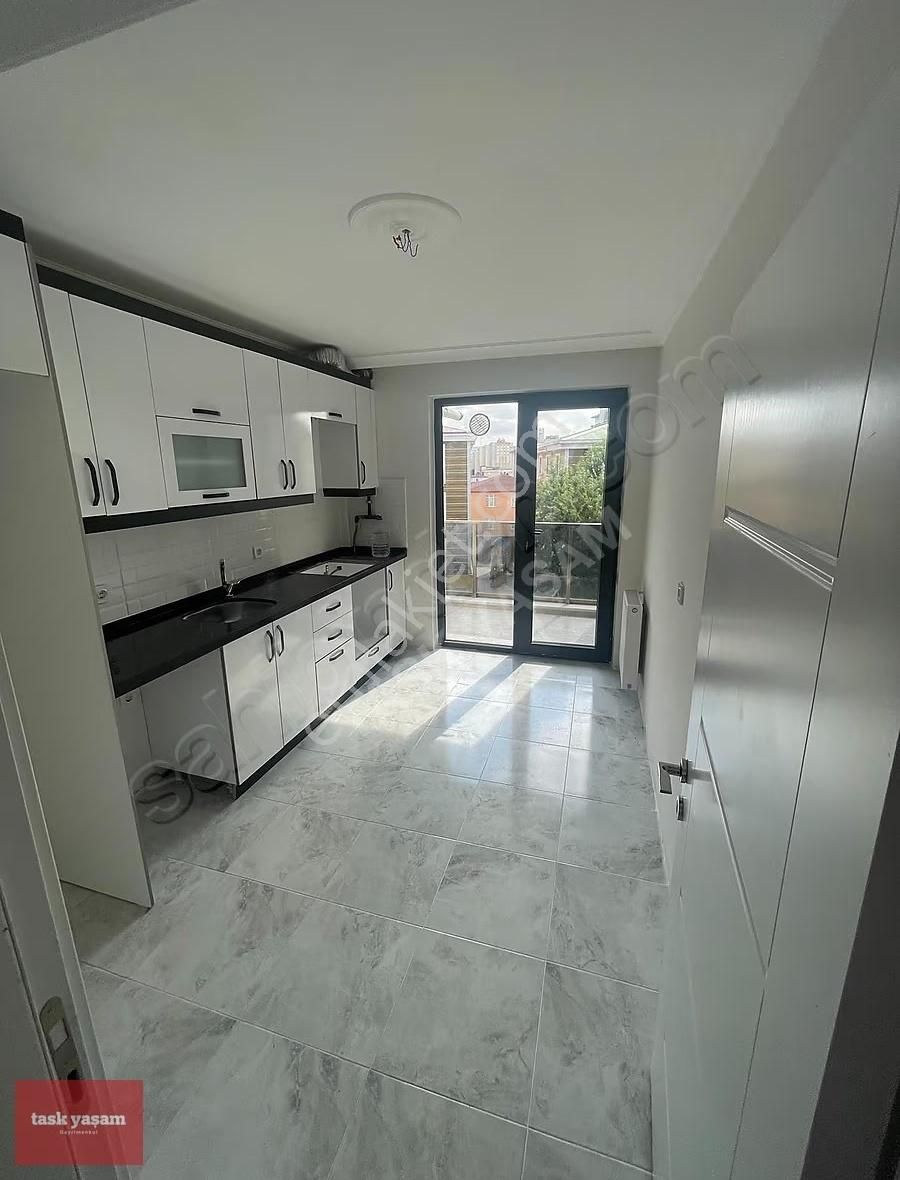 Tuzla Şifa Mahallesi Cadde Üzeri Kiralık Geniş 2+1 Daire - Görsel 20