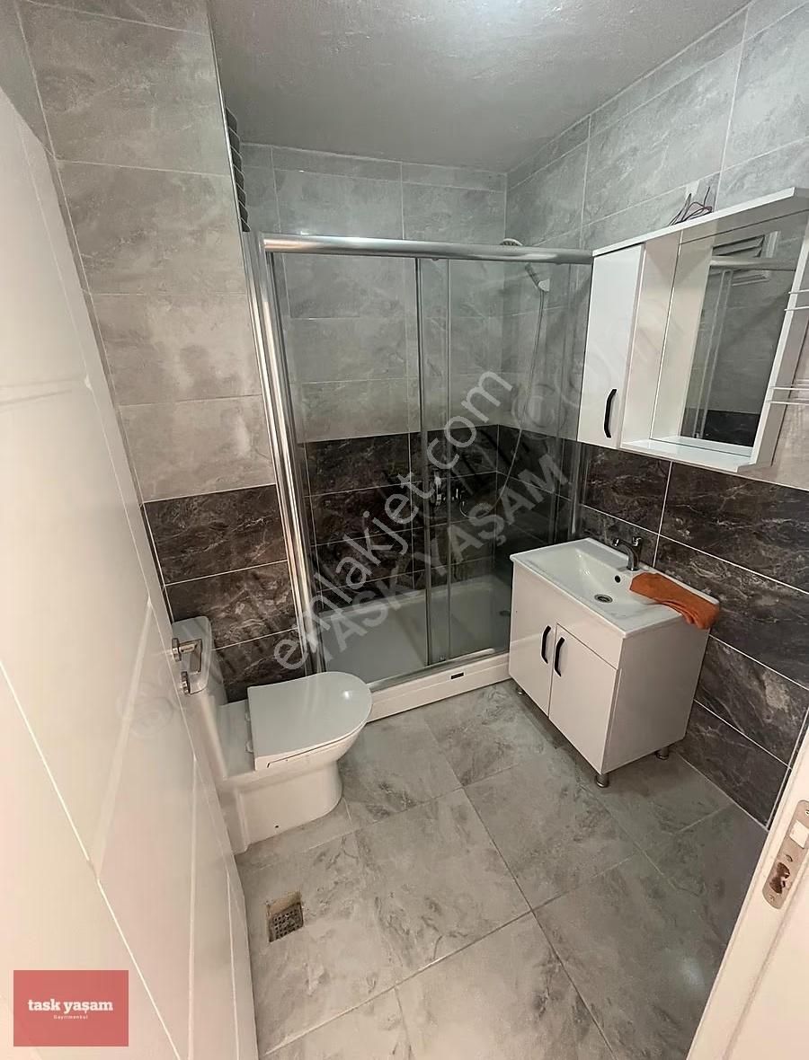 Tuzla Şifa Mahallesi Cadde Üzeri Kiralık Geniş 2+1 Daire - Görsel 15