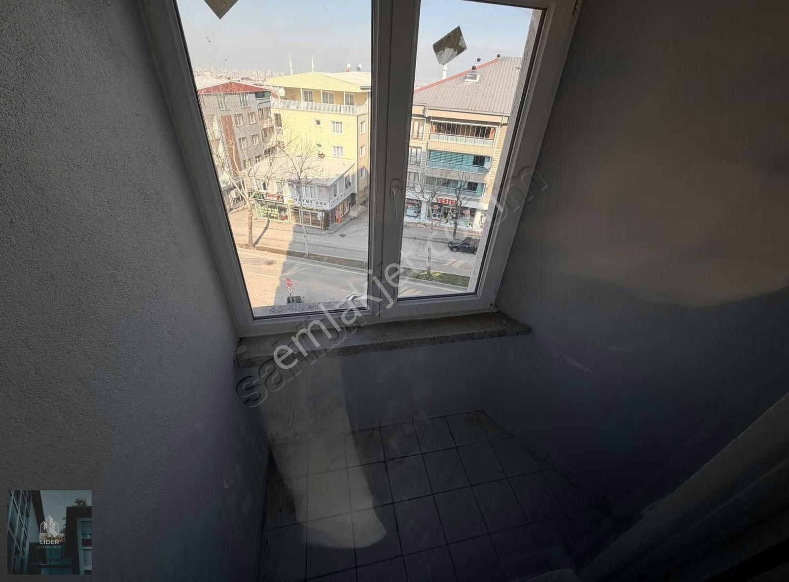 3+1 Site İçi Ara Kat Kiralık Daire - Görsel 2