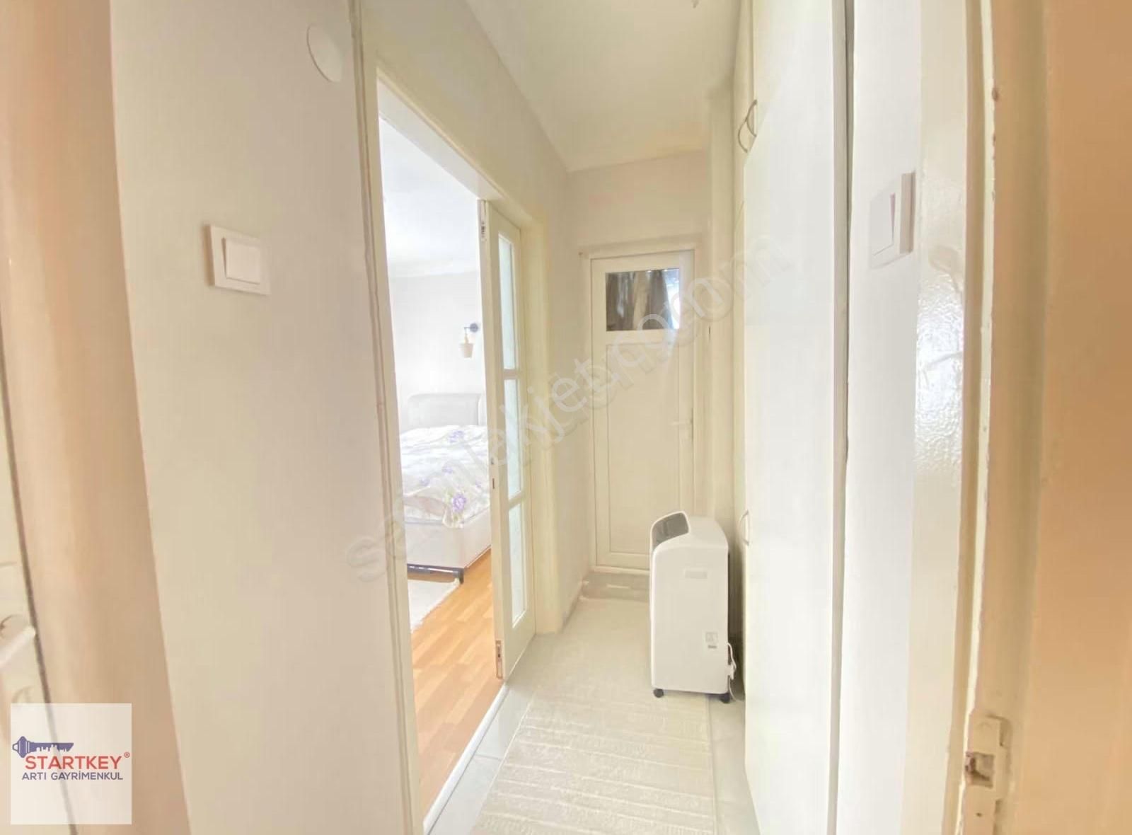 Karşıyaka Bahcelievlerde Tadilatlı 2+1 Kiralık Daire - Görsel 35