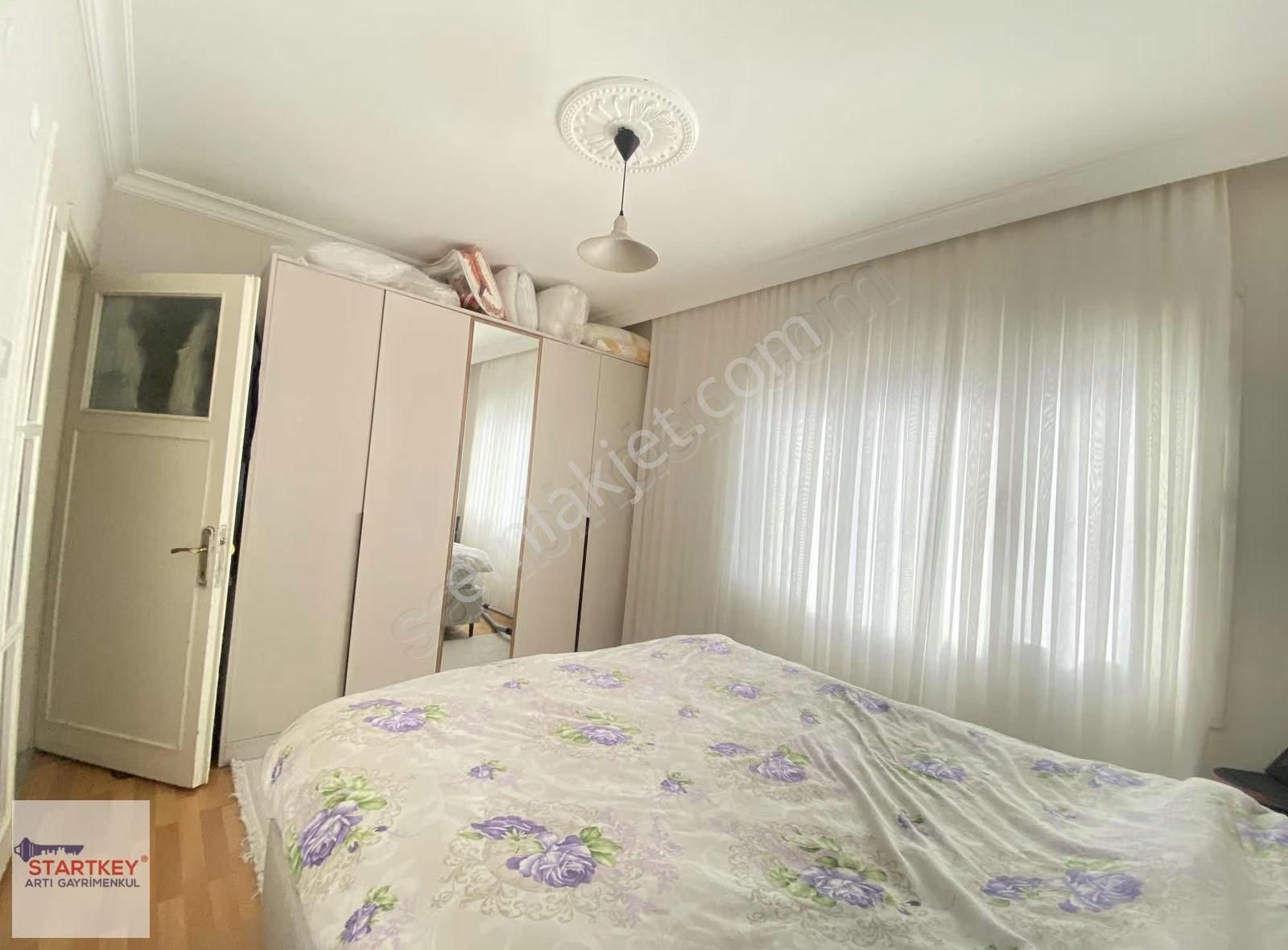 Karşıyaka Bahcelievlerde Tadilatlı 2+1 Kiralık Daire - Görsel 23