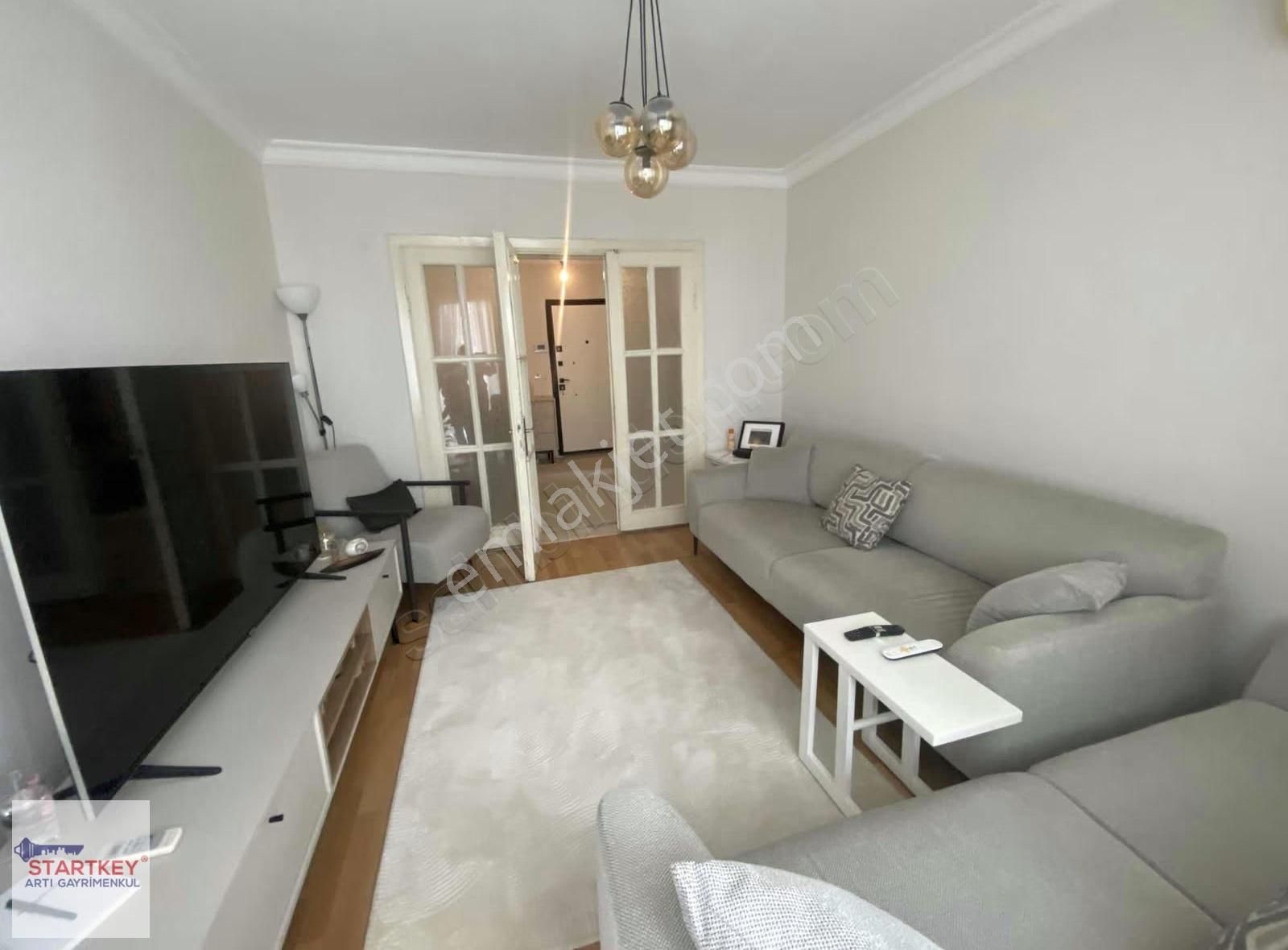 Karşıyaka Bahcelievlerde Tadilatlı 2+1 Kiralık Daire - Görsel 24