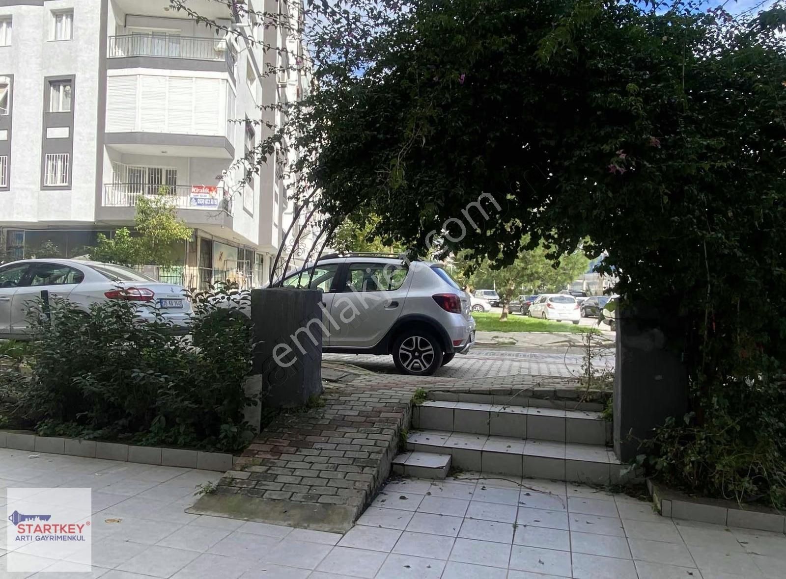 Karşıyaka Bahcelievlerde Tadilatlı 2+1 Kiralık Daire - Görsel 29