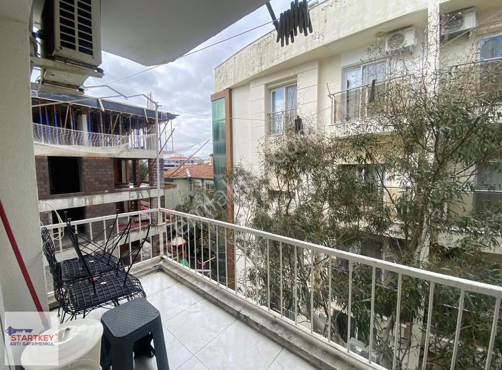 Karşıyaka Bahcelievlerde Tadilatlı 2+1 Kiralık Daire - Görsel 21
