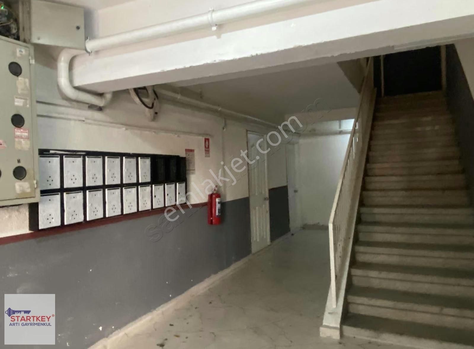 Karşıyaka Bahcelievlerde Tadilatlı 2+1 Kiralık Daire - Görsel 10