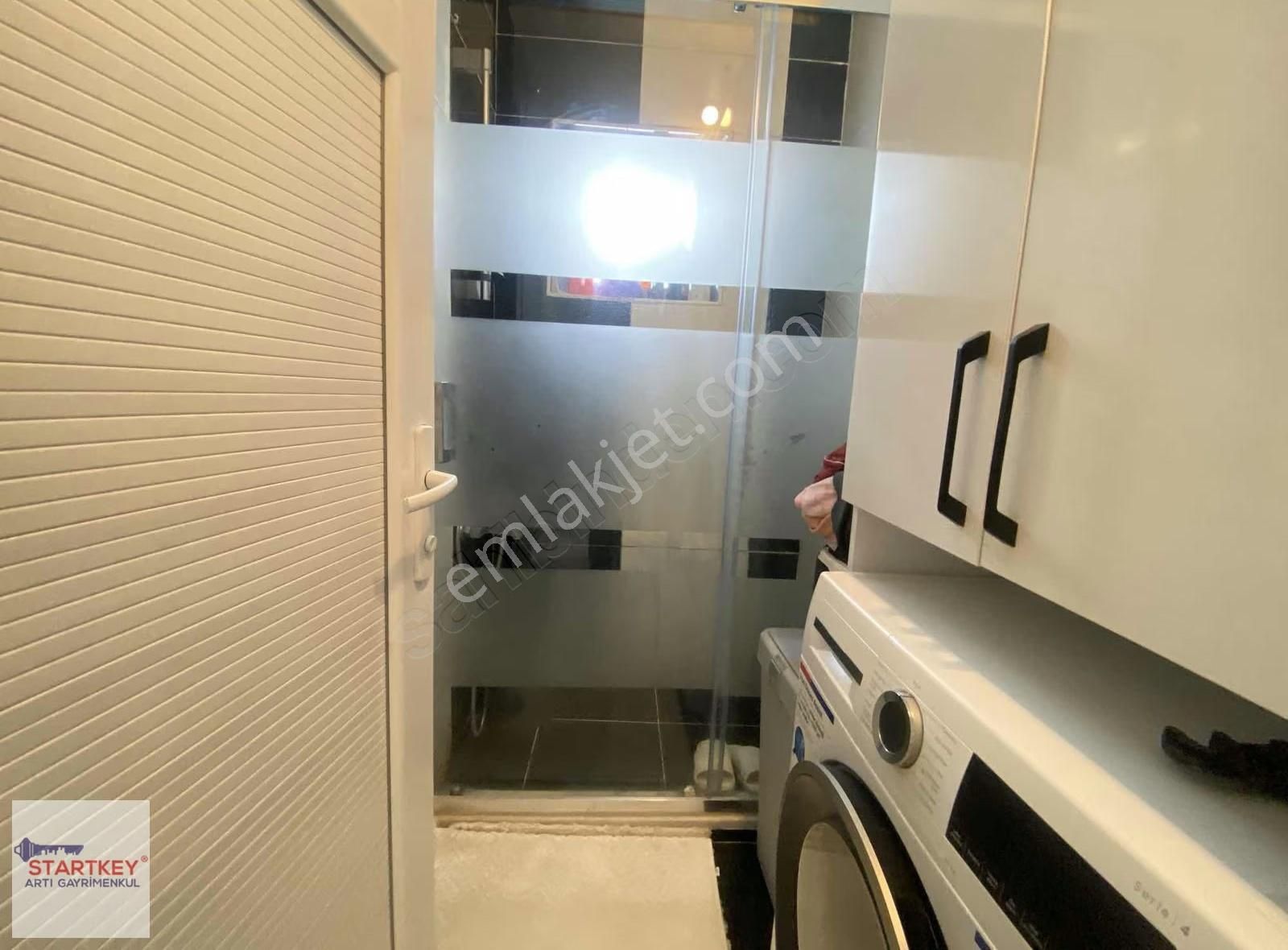 Karşıyaka Bahcelievlerde Tadilatlı 2+1 Kiralık Daire - Görsel 33