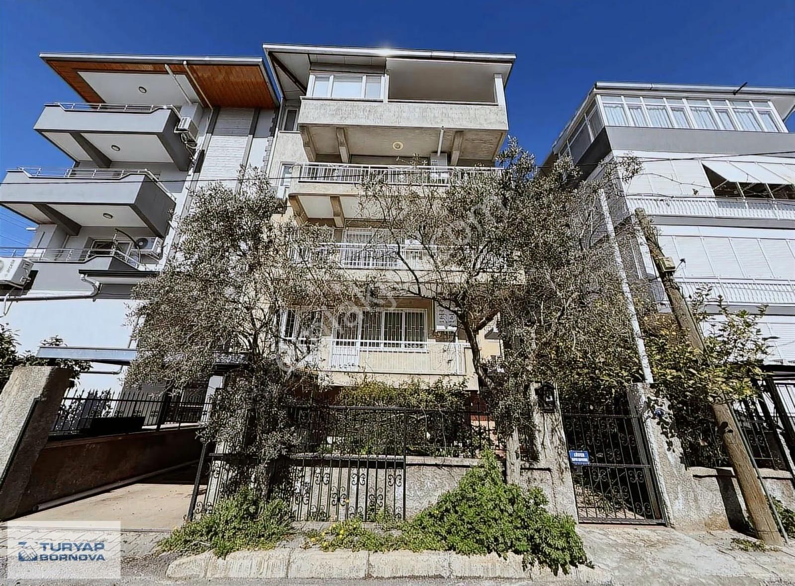 Turyap'tan Bornova İnönü Mahallesinde Kiralık 3+1 Kiralık Daire