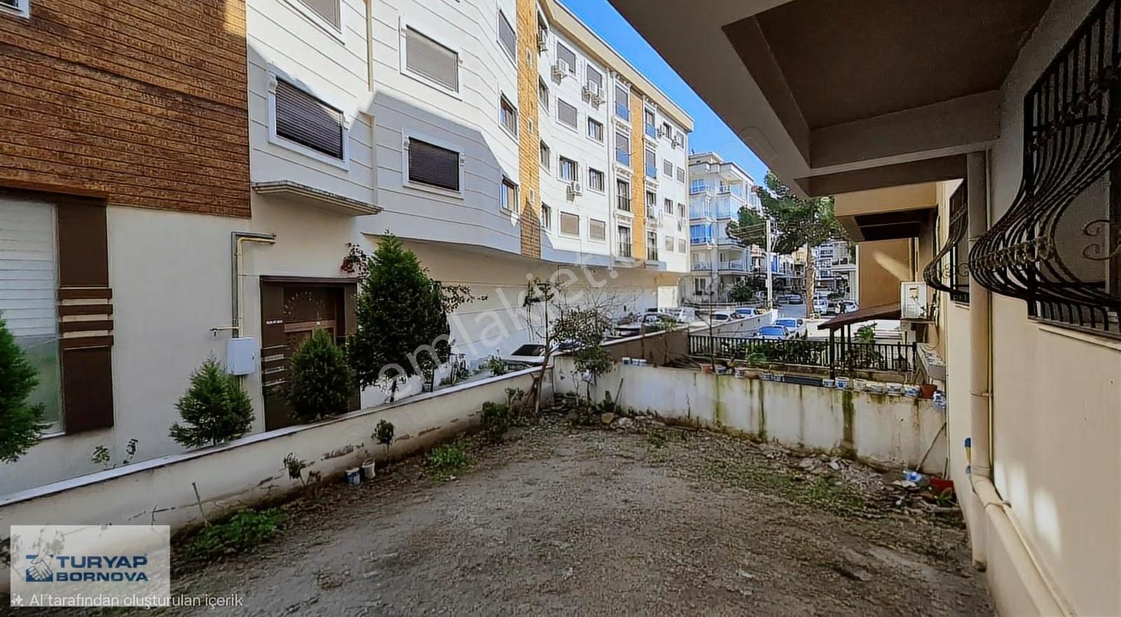 Karşıyaka Şemiklerde Yatırımcıya Uygun Doğalgaz Kombili 2+1 - Görsel 15