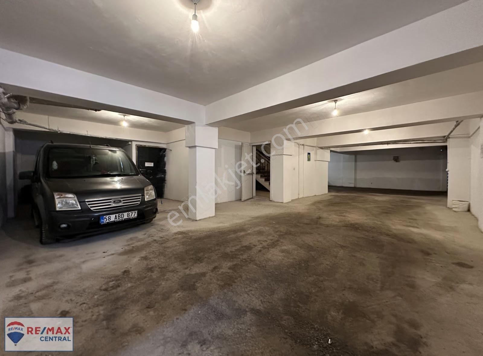 Re/max Cental'dan Alibaba Mah.'de Yapılı 3+1 Satılık Daire - Görsel 14