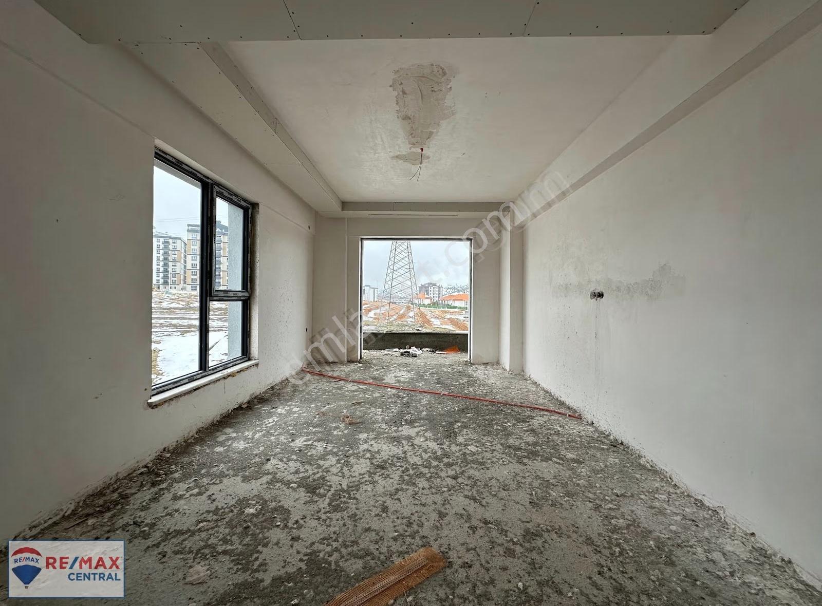 Re/max Central'dan Eğriköprü Mah.'de Site-ultra Lüks-arakat-3+1 - Görsel 4