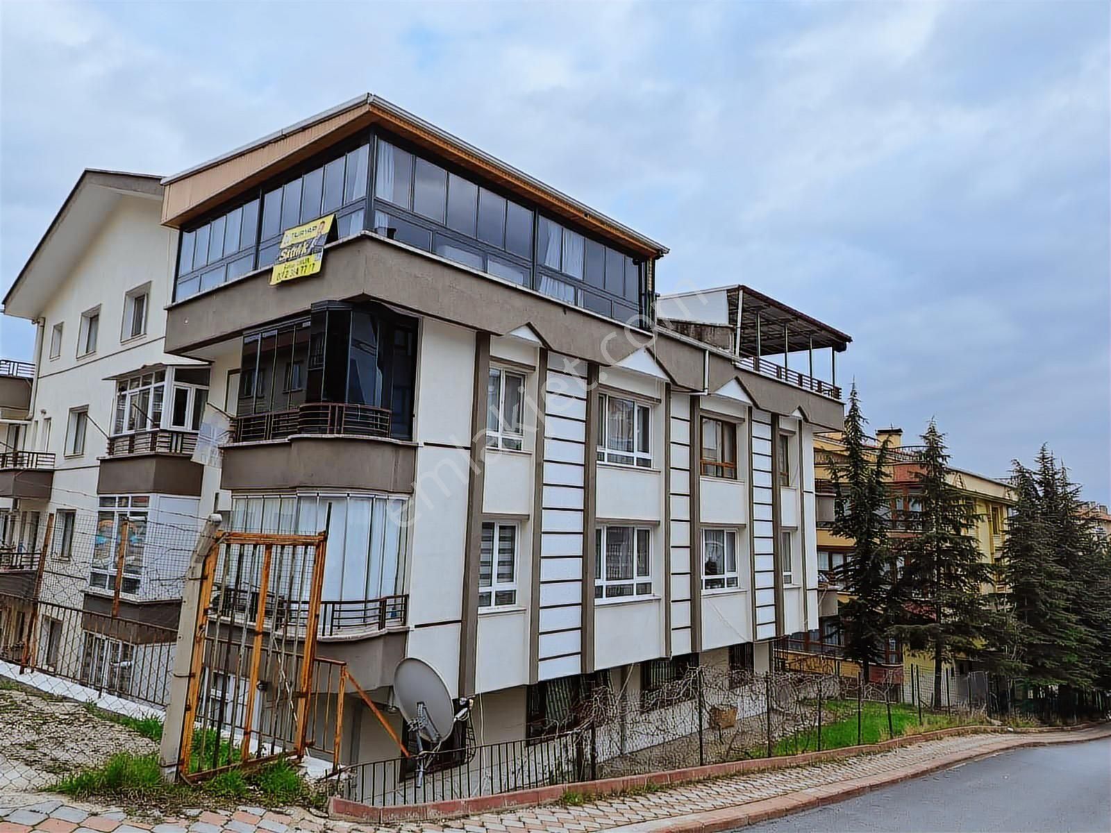 Kuşcağız Mah. Cadde Üzeri 4+1 + Kapalı Teras Dübleks - Görsel 27