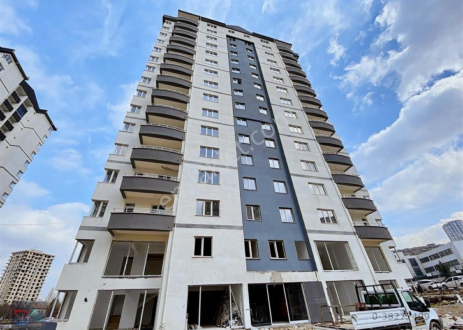 Hulisi Akarın Yıldızı Satılıyorrr...