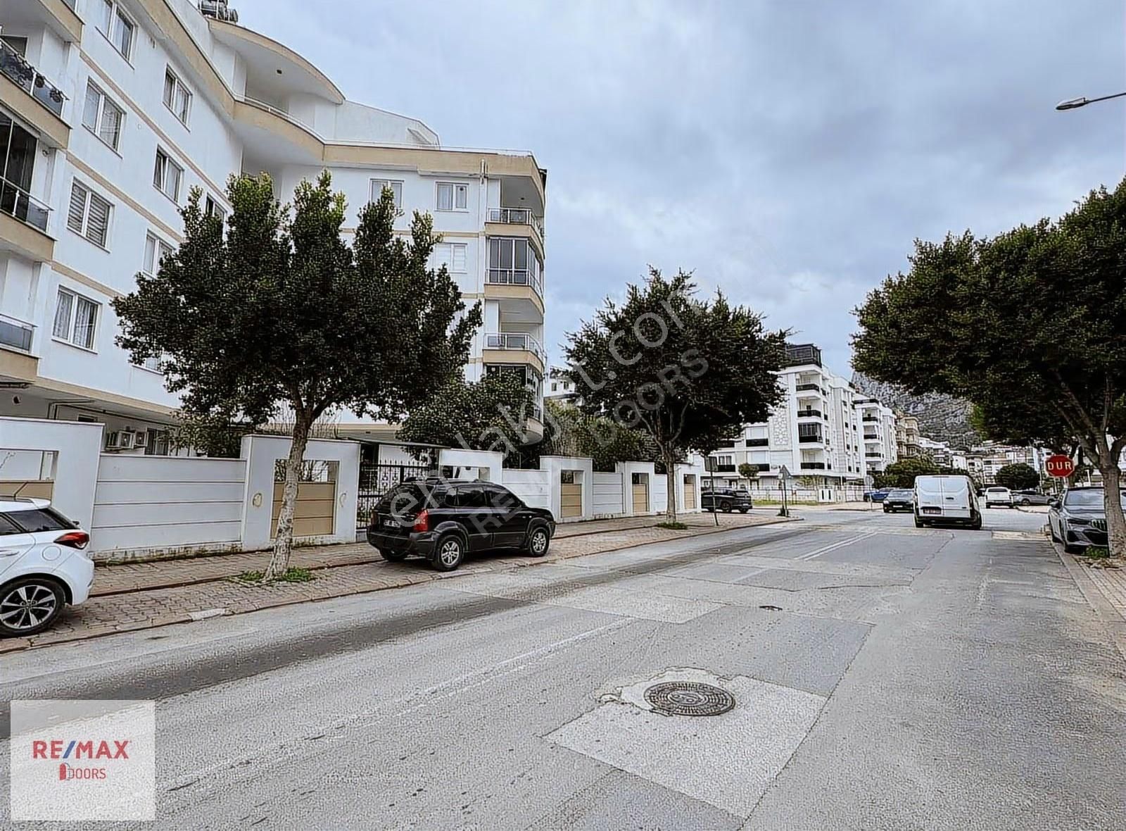 Konyaaltı Hurma'da Site İçi Havuzlu Doğalgazlı 2+1 Boş Daire - Görsel 24