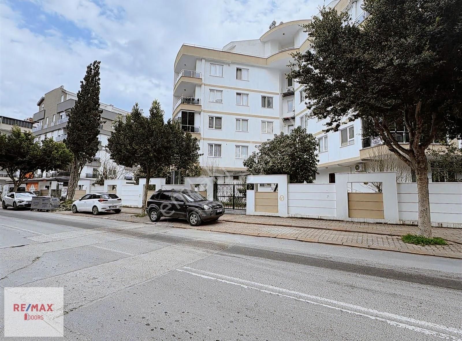 Konyaaltı Hurma'da Site İçi Havuzlu Doğalgazlı 2+1 Boş Daire - Görsel 31