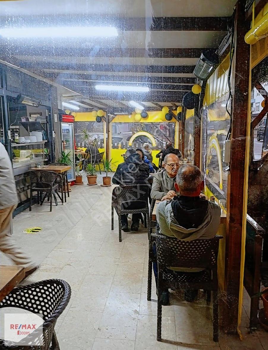 Kepez Kanal Mah. 12 Yıllık Yüksek Cirolu Tost Ve Börek Evi - Görsel 18