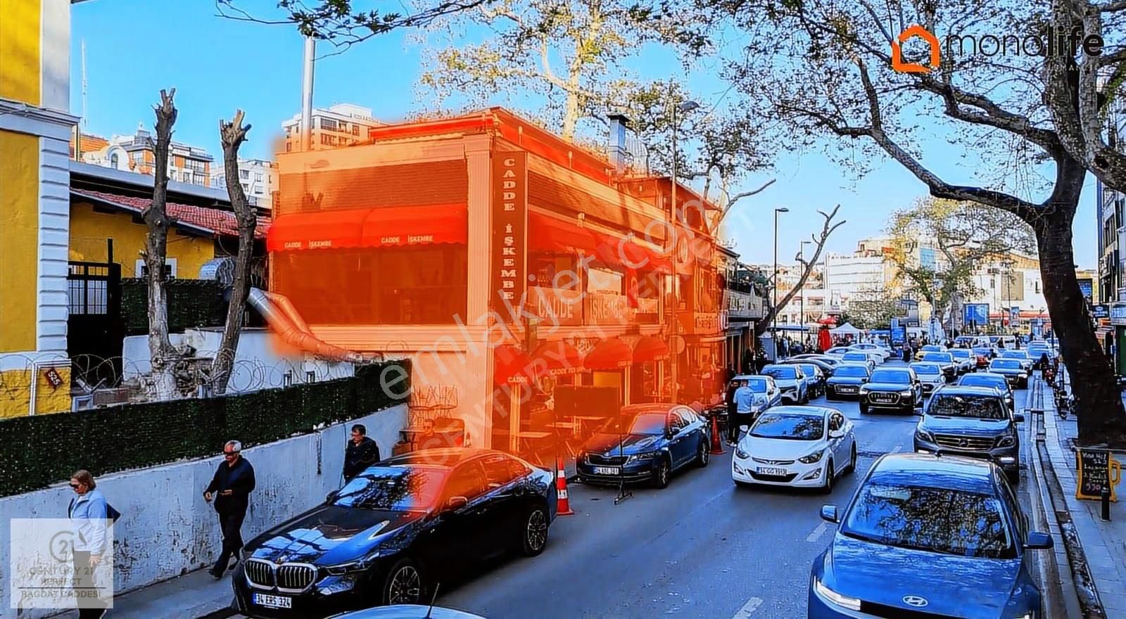 Bağdat Caddesinin En İşlek Noktasında Satılık 3 Adet Dükkan