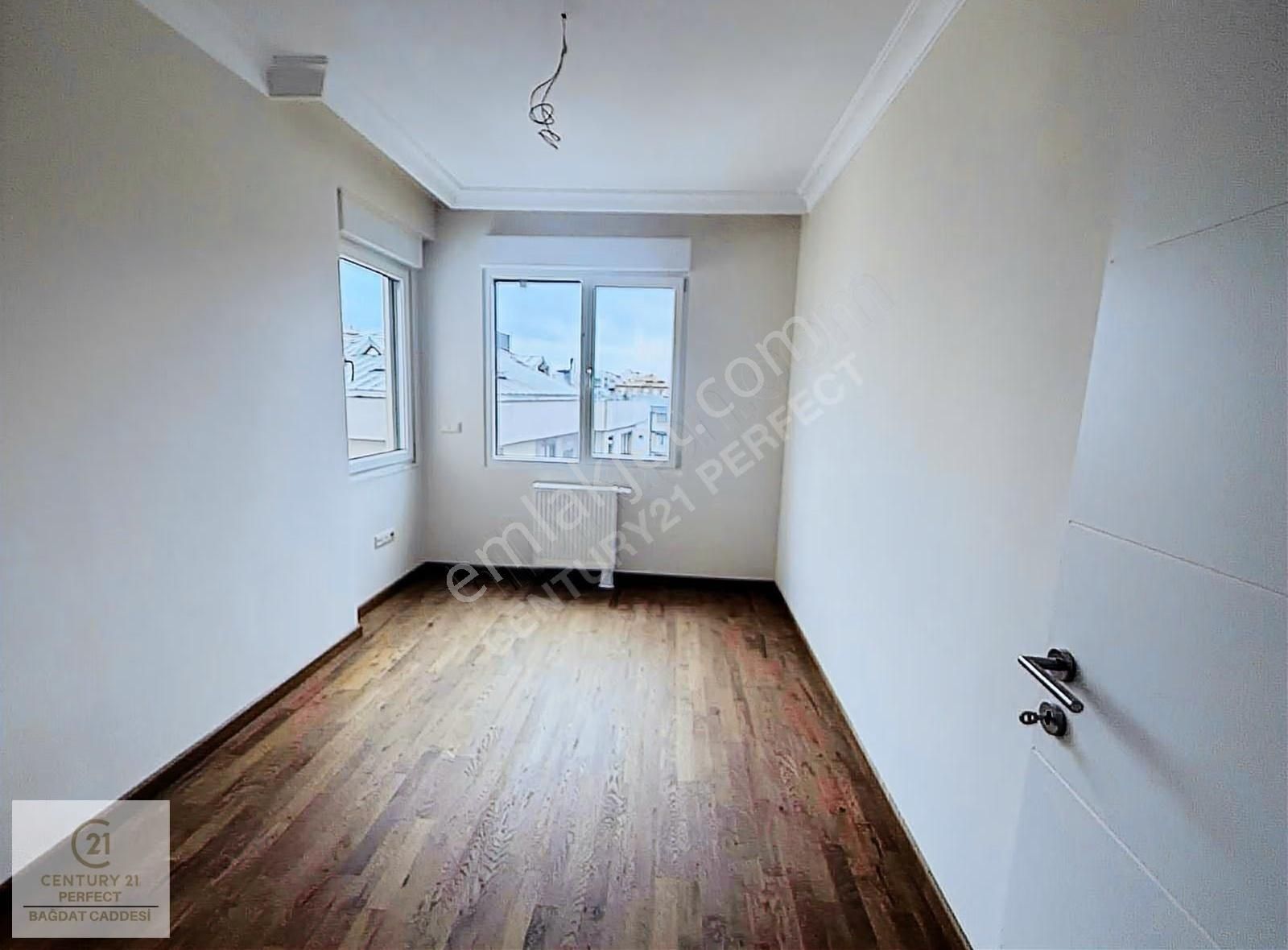 Suadiye'de Kiralık 3+1 Sıfır Daire Hiç Oturulmamış, Otoparklı - Görsel 10