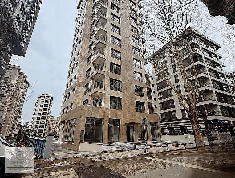 Suadiye'de Kiralık 3+1 Sıfır Daire Hiç Oturulmamış, Otoparklı