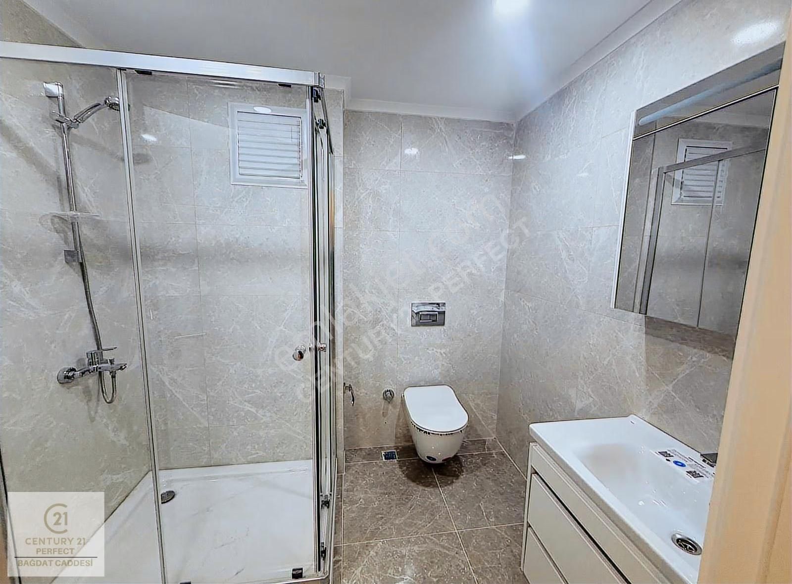 Suadiye'de Kiralık 3+1 Sıfır Daire Hiç Oturulmamış, Otoparklı - Görsel 9