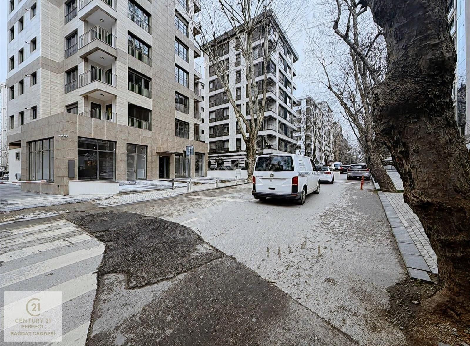 Suadiye'de Kiralık 3+1 Sıfır Daire Hiç Oturulmamış, Otoparklı - Görsel 27