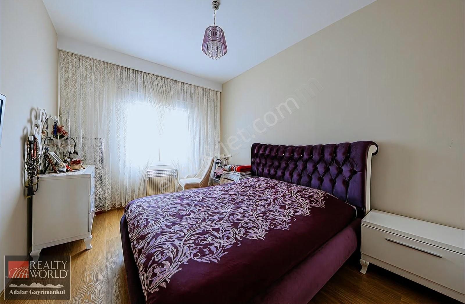 Sercan Yurtseven'den Nish Adalarda 3+1 B Manzaralı Satılık - Görsel 3