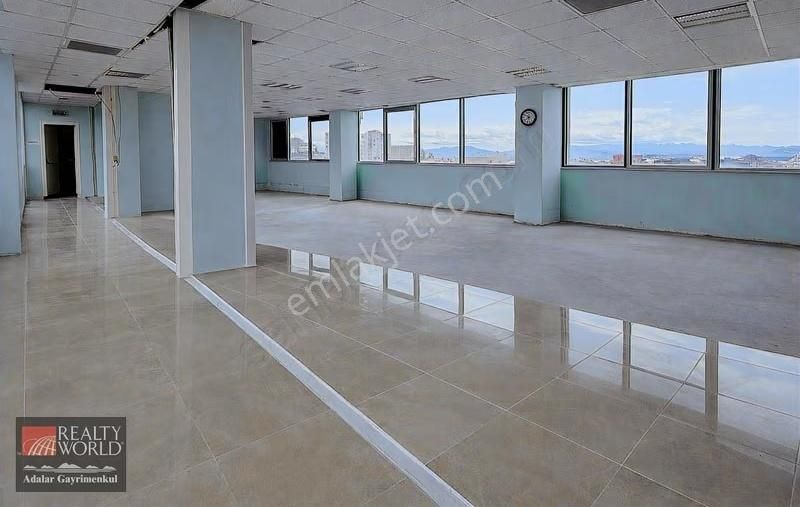 Yüksek Tabela Değeri Sunan Maltepe E-5 Cepheli 300 M2 Kat Ofisi - Görsel 6