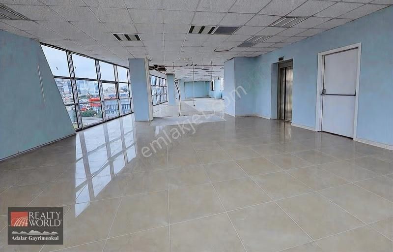 Yüksek Tabela Değeri Sunan Maltepe E-5 Cepheli 300 M2 Kat Ofisi - Görsel 11