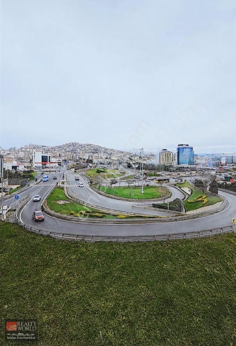 Yüksek Tabela Değeri Sunan Maltepe E-5 Cepheli 300 M2 Kat Ofisi - Görsel 9