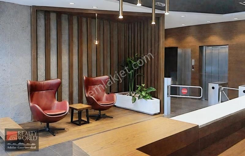 Yüksek Tabela Değeri Sunan Maltepe E-5 Cepheli 300 M2 Kat Ofisi - Görsel 5
