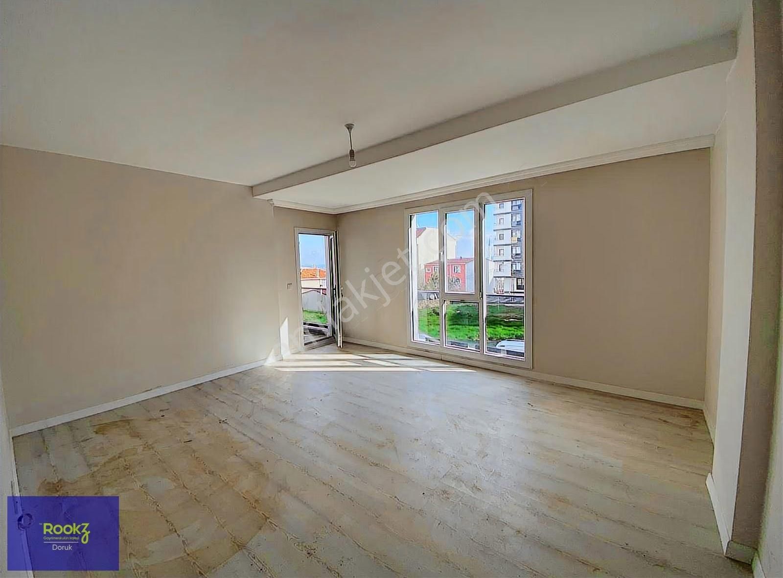 Rookzdoruk'dan Orhangazi Mahallesinin Gözde Caddesinde Lüks 3+1