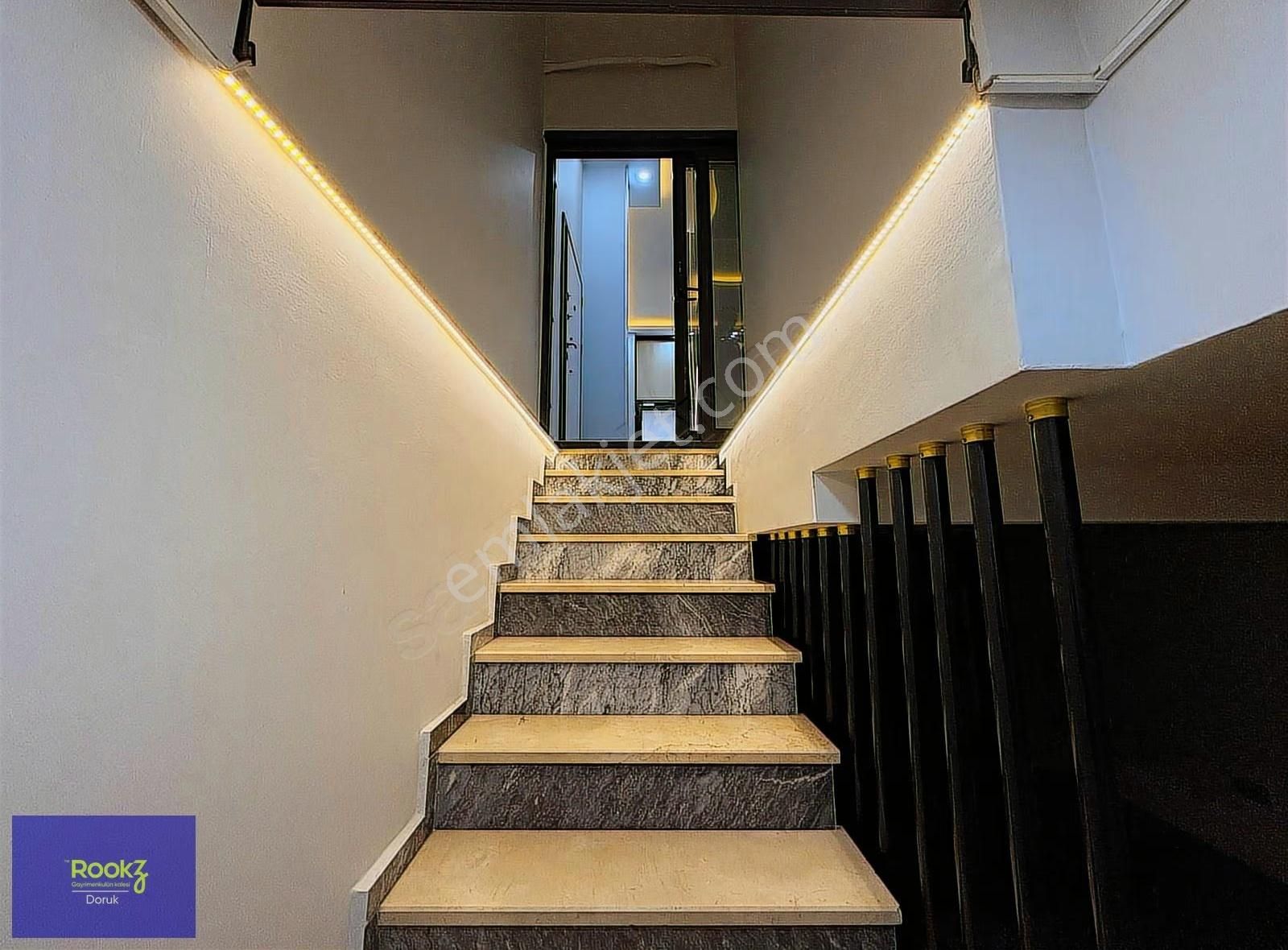 Sultanbeyli Orhangazi Mahallesinde 105 M² Klimalı Eşyalı Dükkan - Görsel 13