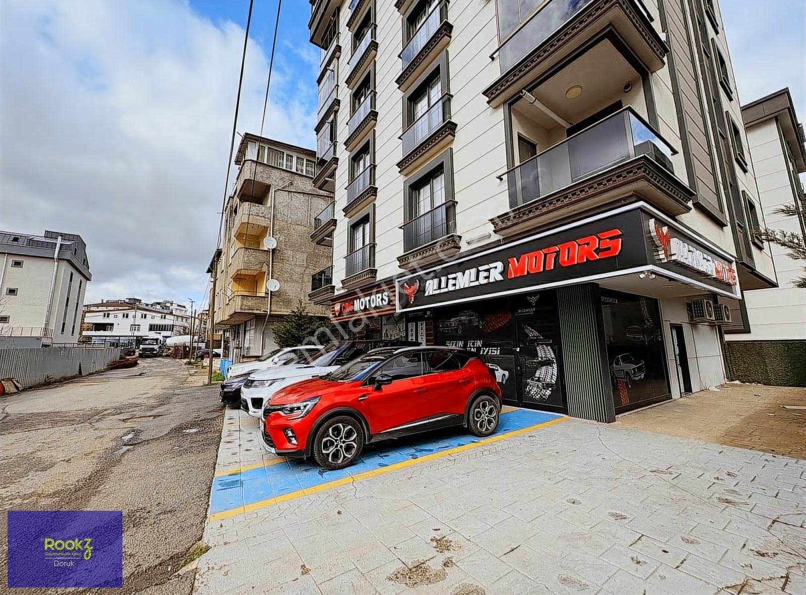 Sultanbeyli Orhangazi Mahallesinde 105 M² Klimalı Eşyalı Dükkan - Görsel 15