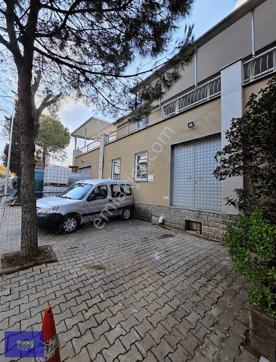 Rookzdoruk'dan Sultanbeyli Akşemsettn'de Teraslı Kiralk Ofiskatı - Görsel 11