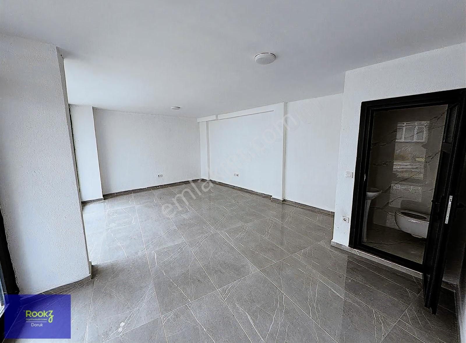 Orhangazi Merkezinde Otoparklı Ve Tabela Değeri Yüksek Dükkan!!! - Görsel 10