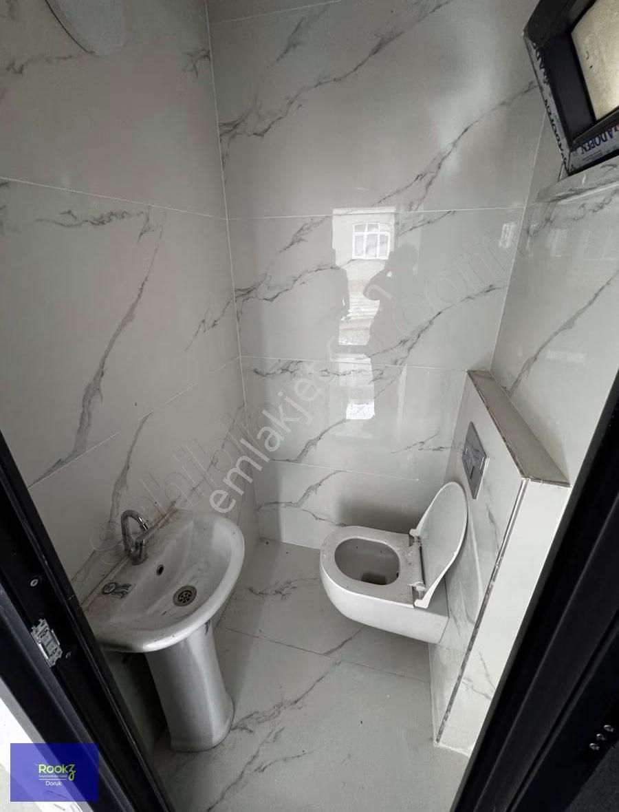 Orhangazi Merkezinde Otoparklı Ve Tabela Değeri Yüksek Dükkan!!! - Görsel 15