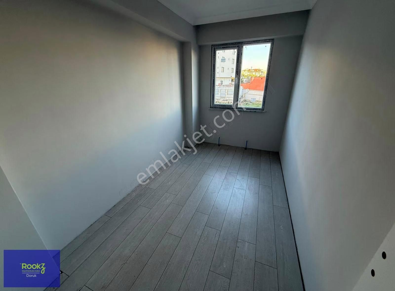 Rookzdoruk'dn Akgül Caddesinde Ulaşım Kolaylığı Ve Site İçi 3+1 - Görsel 5