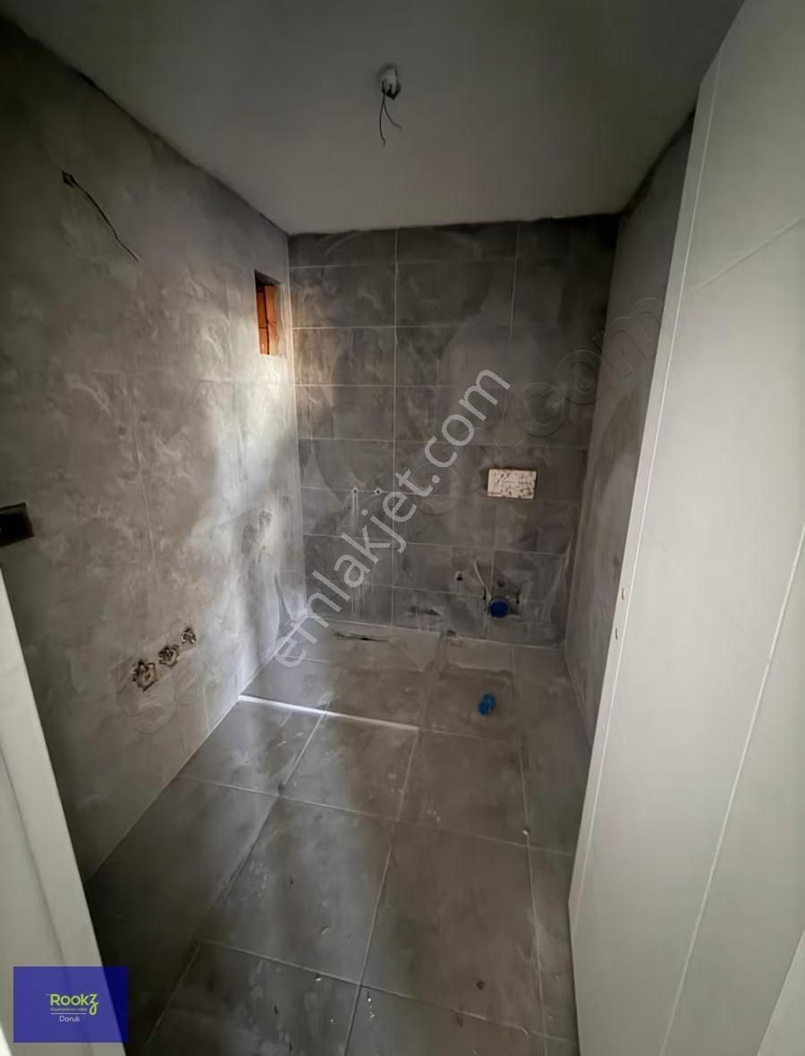 Rookzdoruk'dn Akgül Caddesinde Ulaşım Kolaylığı Ve Site İçi 3+1 - Görsel 16