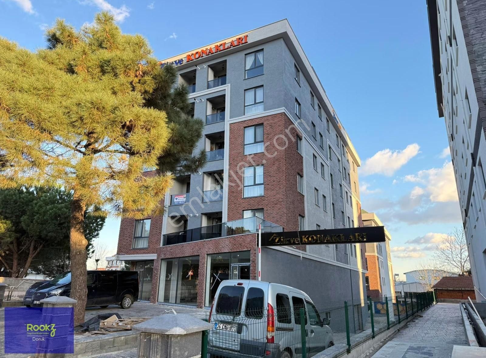 Rookzdoruk'dn Akgül Caddesinde Ulaşım Kolaylığı Ve Site İçi 3+1 - Görsel 6