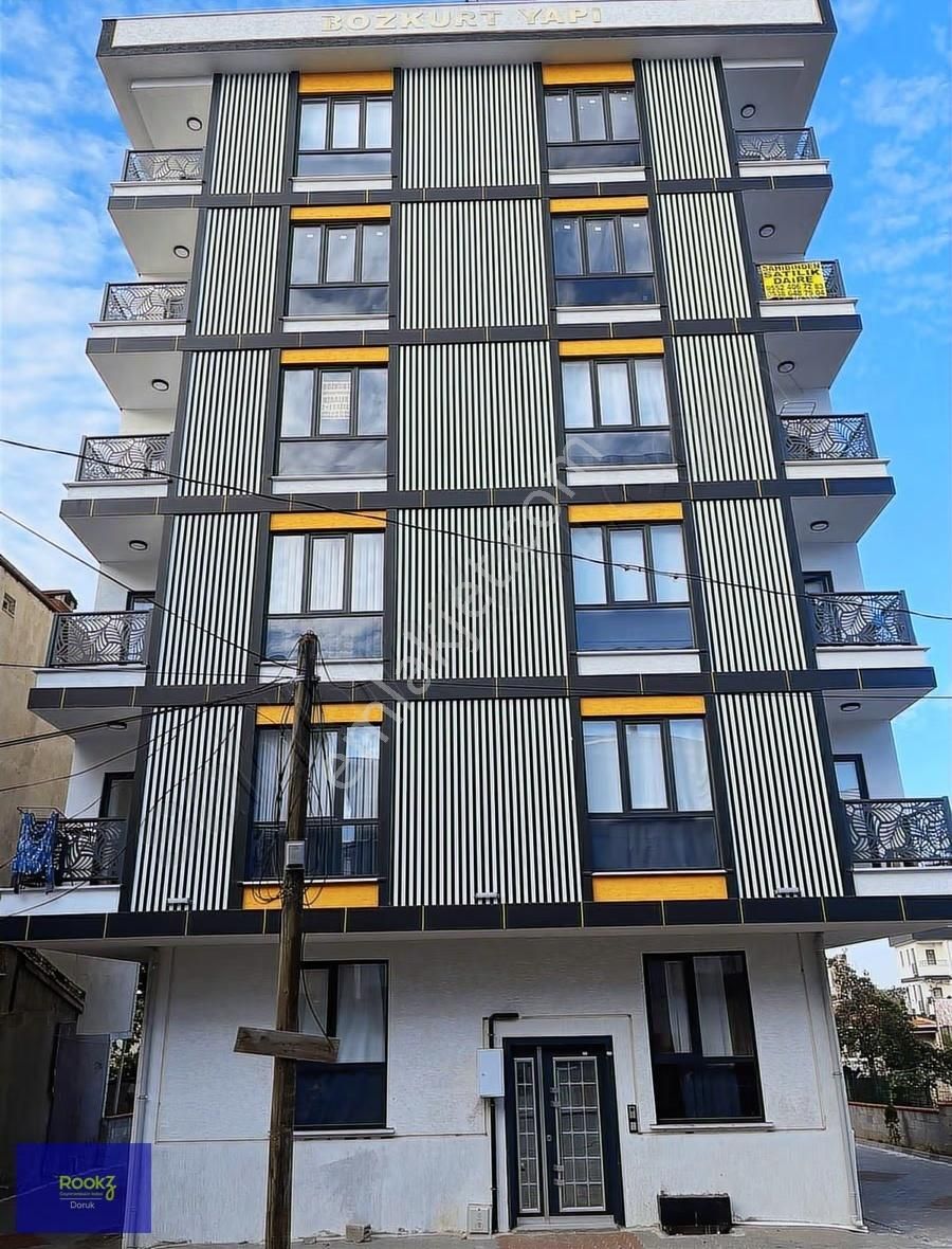 Rookzdoruk'dan Hamidiyede Yüksek Şerefiyeli 3+1 Çatı Dubleks!!!