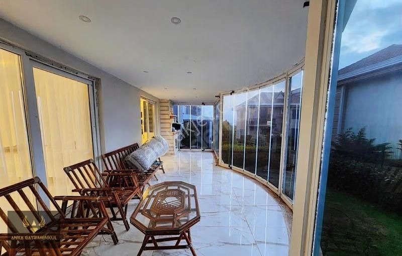 Sapanca Da Havuzlu Göl Manzaralı Sıfır Oturuma Hazır İskan Villa - Görsel 2