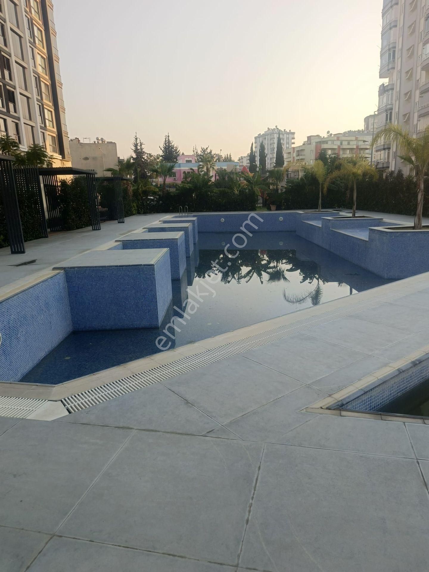 Üstünkent'ten Menteş'te Havuzlu Sitede Satılık 2+1 Eşyalı Daire - Görsel 15