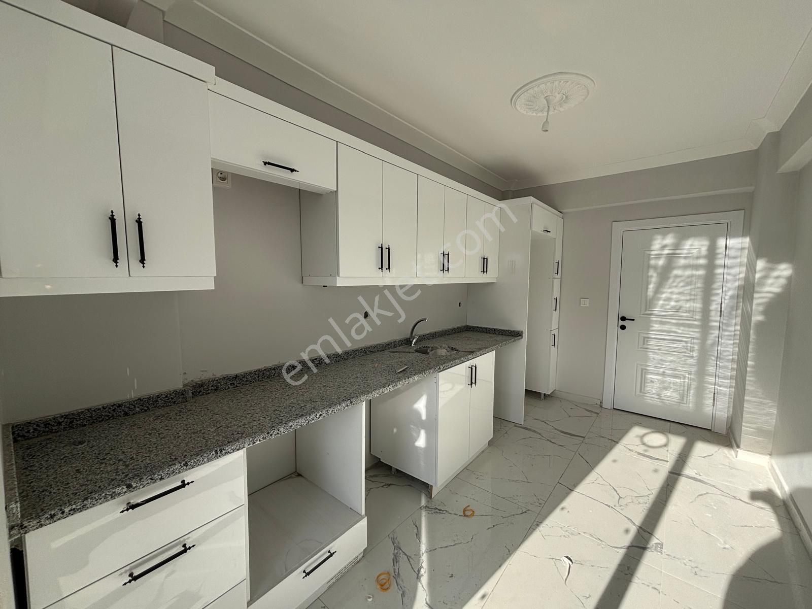 **eryıldız İnşaat'tan**acill İskanlı Ön Cephe 3+1**2.49 Faizle**%80 Kredi İmkanı!**