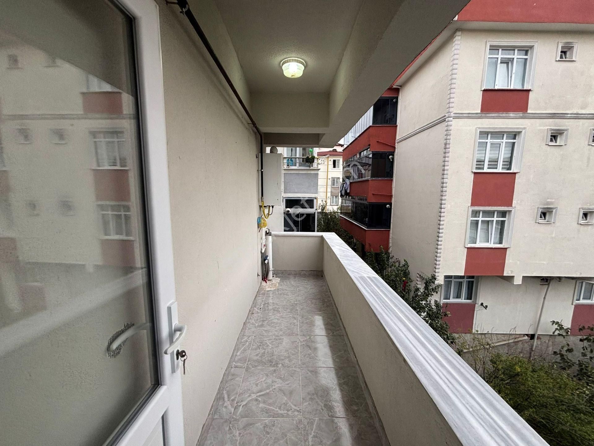 **eryıldız İnşaat'tan**acill İskanlı Kombili Üçlü Ankastre Setli Lüks 2+1 - Görsel 4