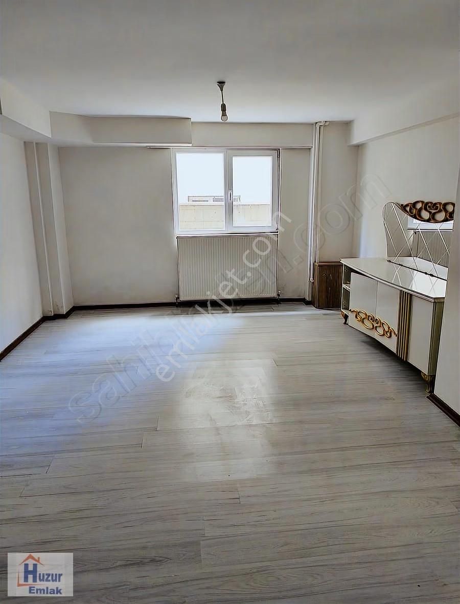 Güvenevler Mah. Ters Dubleks 4+1 Satılık Fırsat Daire - Görsel 4