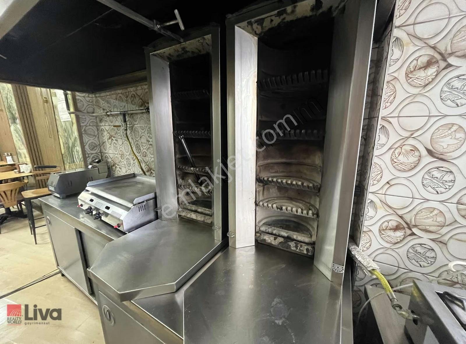 Liva'dan Altıeylül Mahallesinde Devren Kiralık Dükkan - Görsel 6
